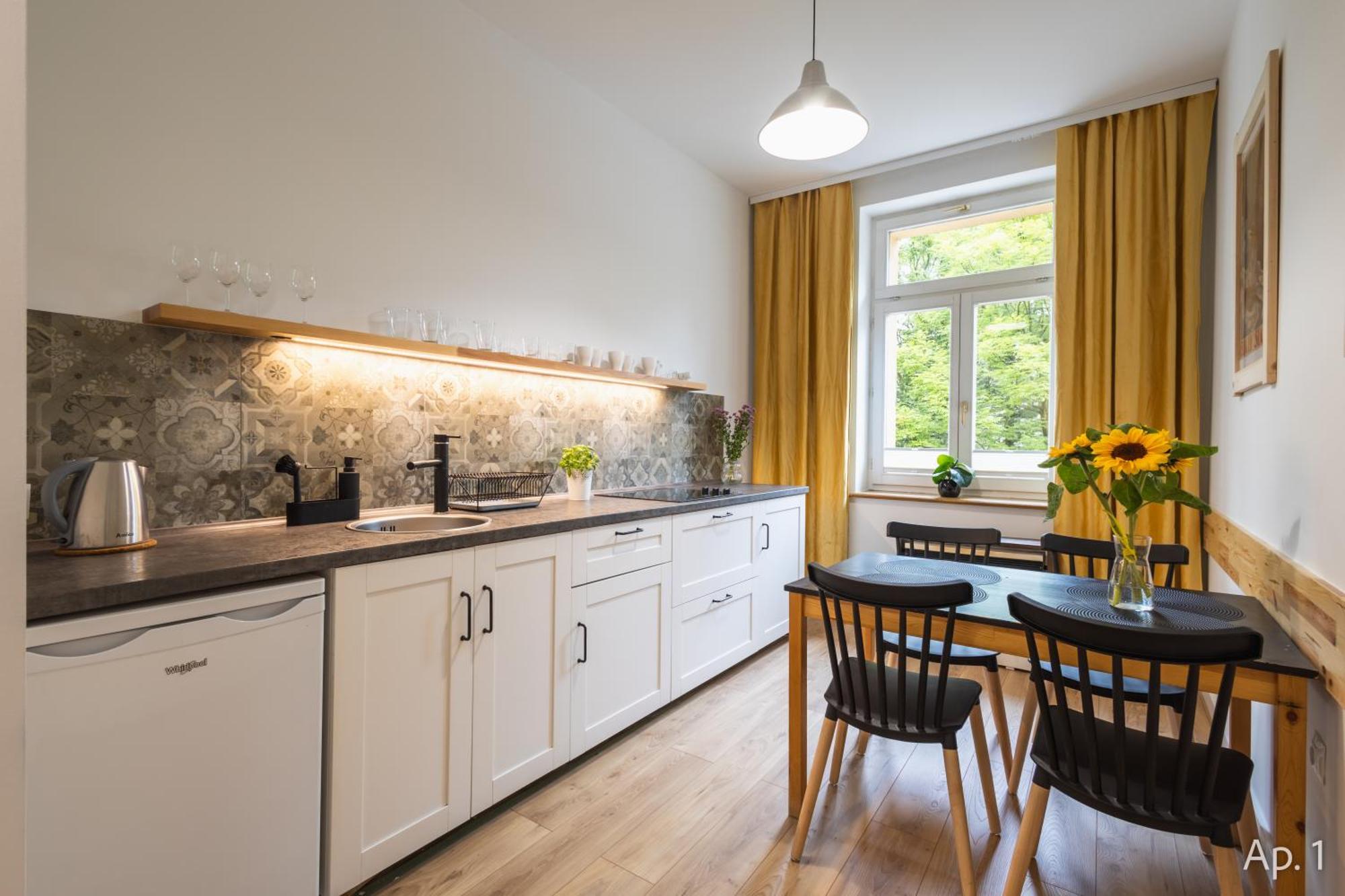 Apartamenty Krupowki 4 ザコパネ エクステリア 写真